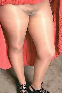 torrid old girl inhaling a man sausage in front of the asses